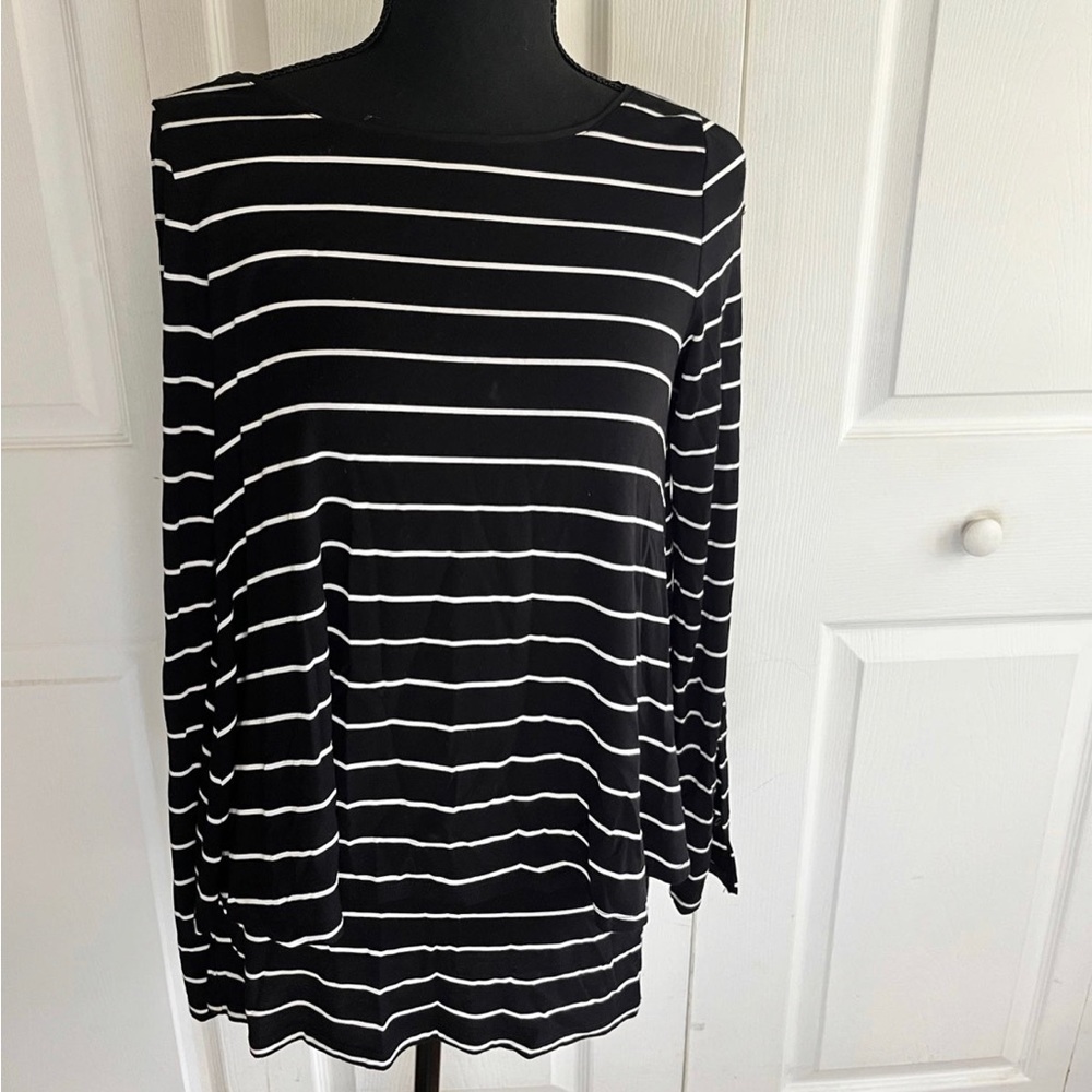 White House Black Market top